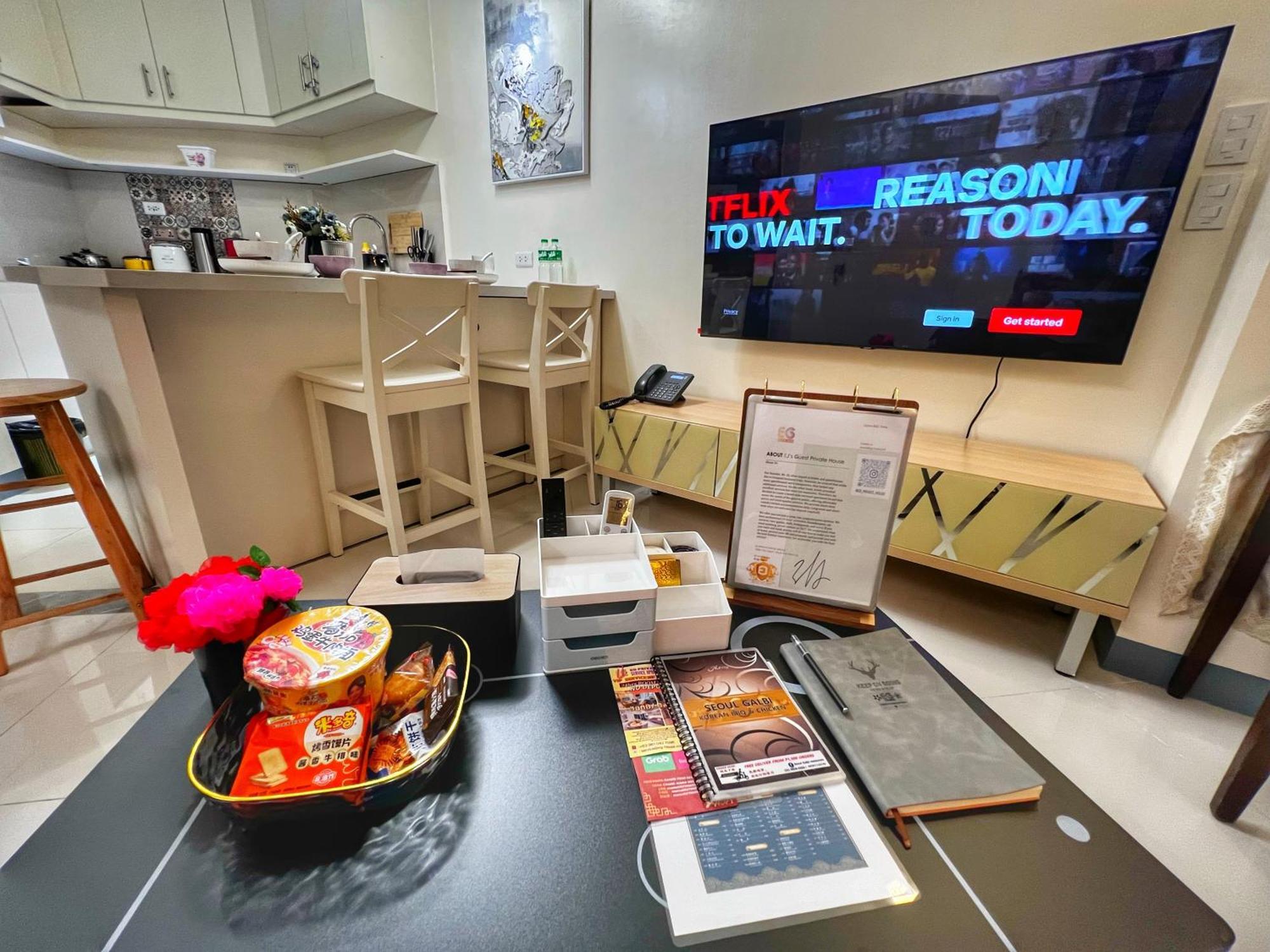 Eg Private House -Bgc Uptown Aparthotel Taguig Buitenkant foto