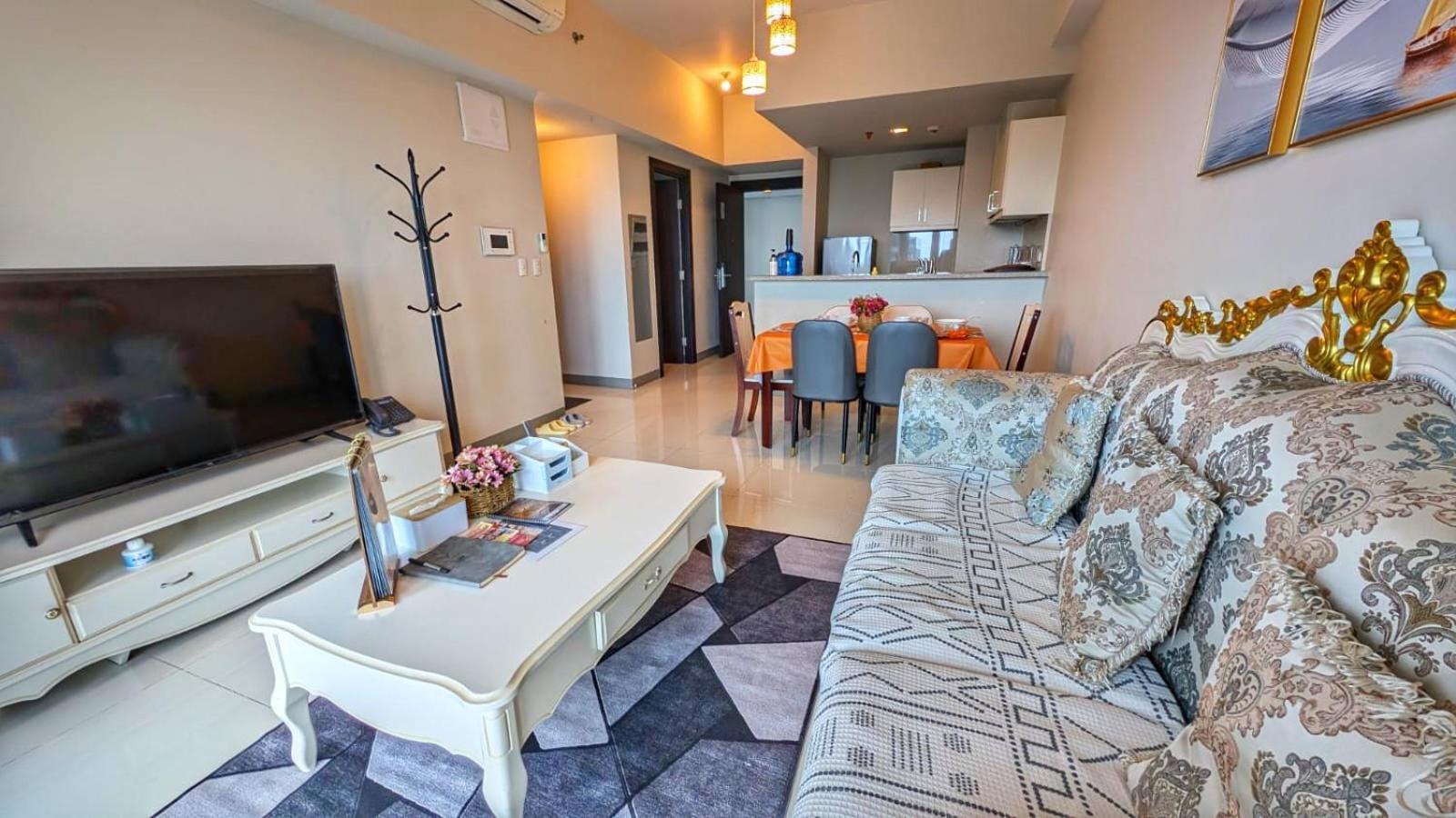 Eg Private House -Bgc Uptown Aparthotel Taguig Buitenkant foto