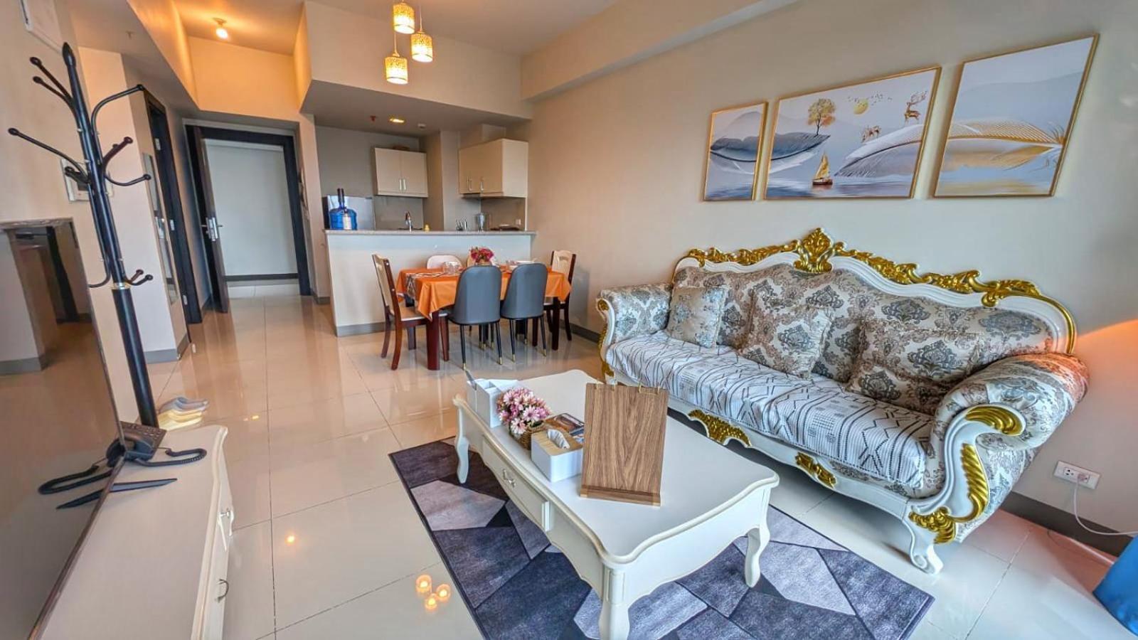 Eg Private House -Bgc Uptown Aparthotel Taguig Buitenkant foto