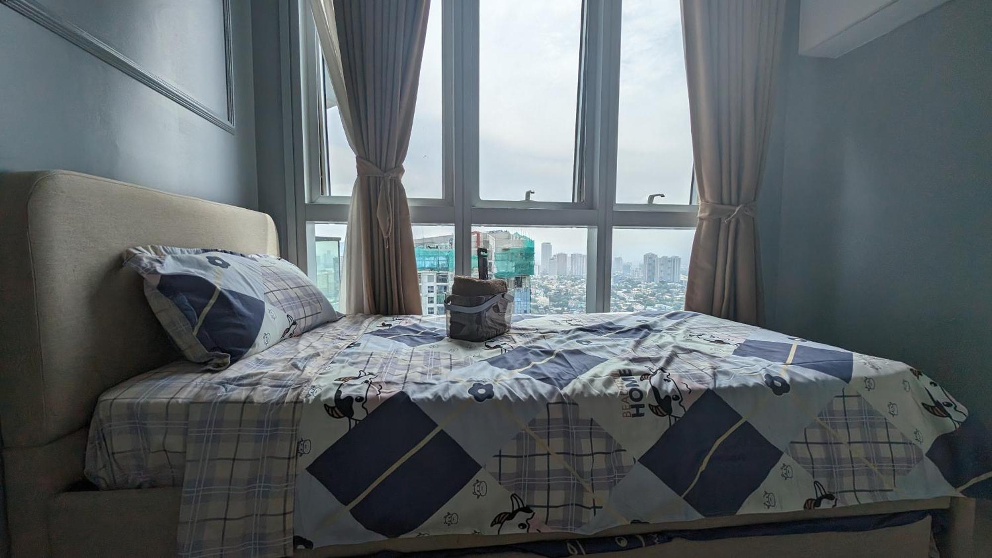 Eg Private House -Bgc Uptown Aparthotel Taguig Buitenkant foto