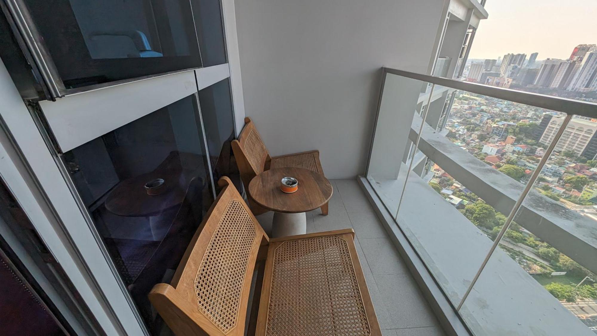 Eg Private House -Bgc Uptown Aparthotel Taguig Buitenkant foto